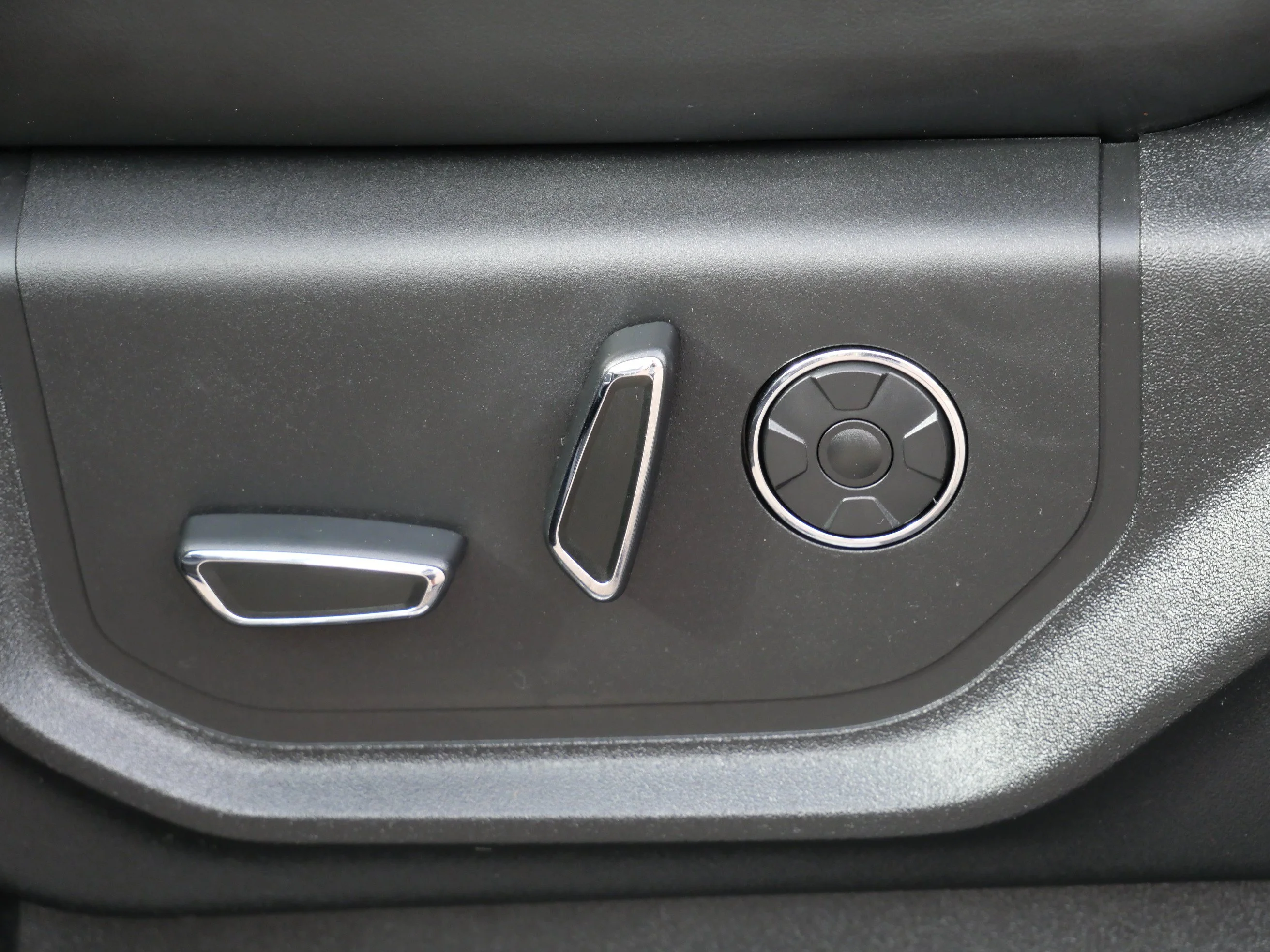 Certified Used 2018 Black Velvet Ford Platinum image 12