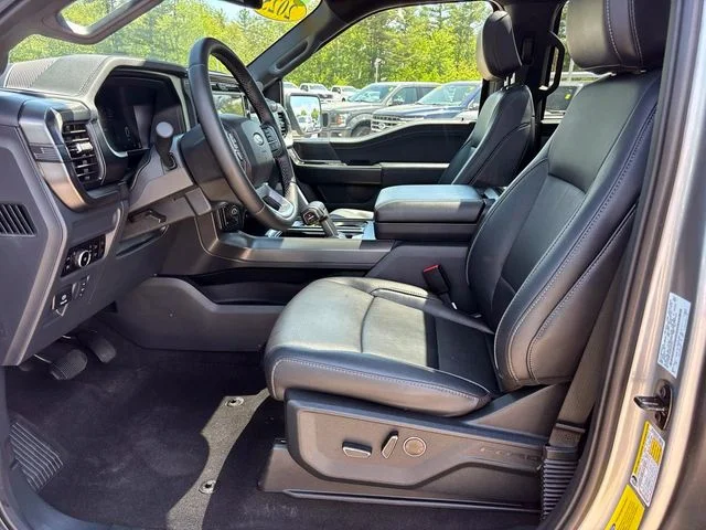 Used 2025 Silver Ford Lariat image 10