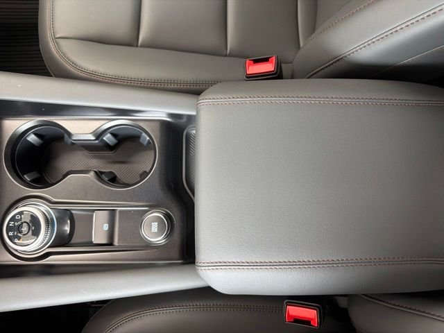 New 2026 Star White Metallic Tri-Coat Ford Active image 39