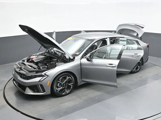 Used 2025 Gray Kia GT-Line image 28