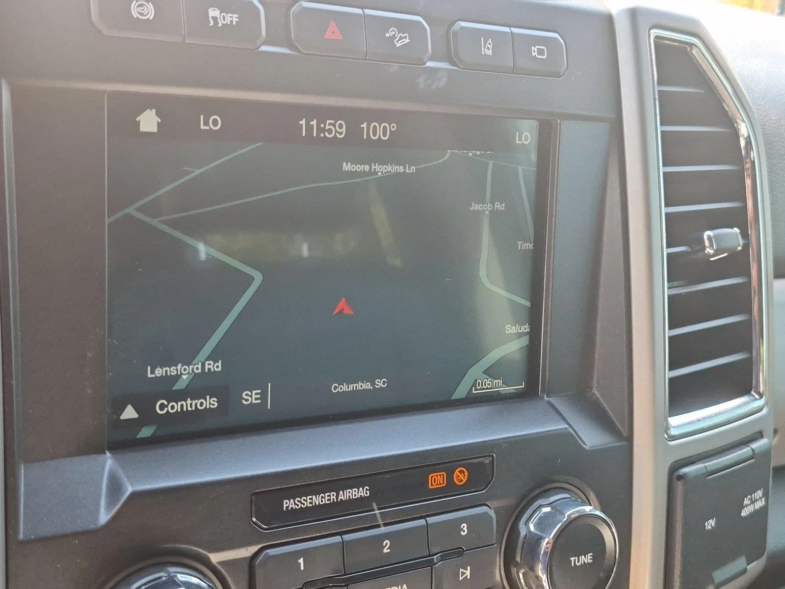 Used 2018 Stone Gray Metallic Ford LARIAT image 26