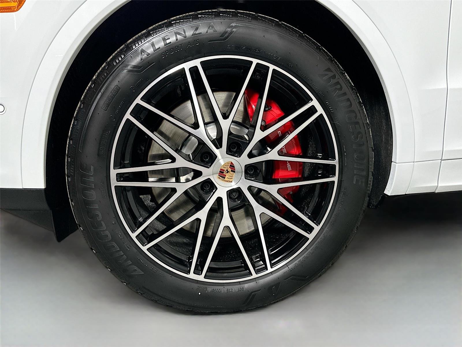 New 2026 Carrara White Metallic Porsche S E-Hybrid image 11