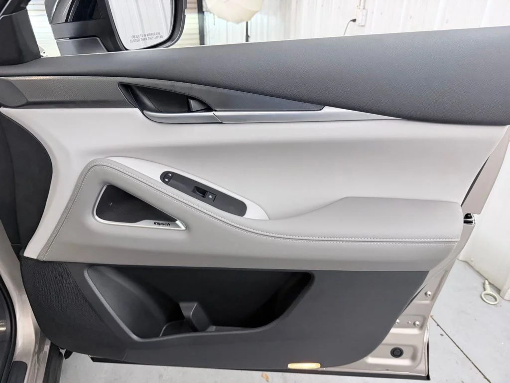 New 2027 WARM TITANIUM INFINITI Luxe FWD image 51