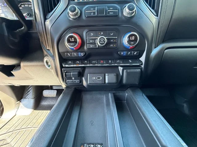 Used 2020 Black GMC Denali image 12