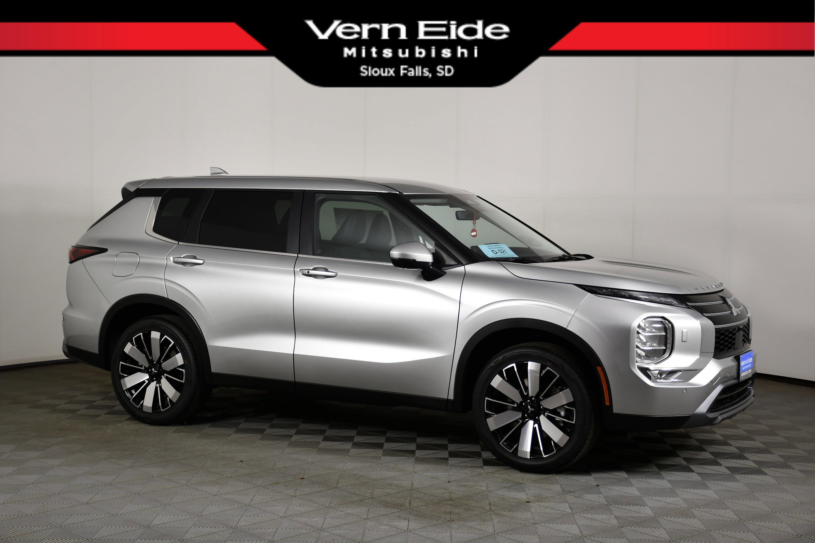 2026 Mitsubishi Outlander SE S-AWC's photo