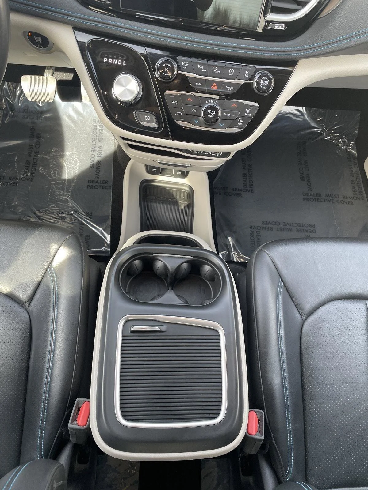Used 2021 Velvet Red Pearlcoat Chrysler Touring L image 24