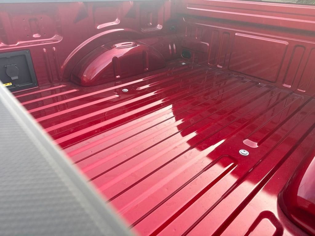 New 2026 Ruby Red Metallic Tinted Clearcoat Ford XLT image 46