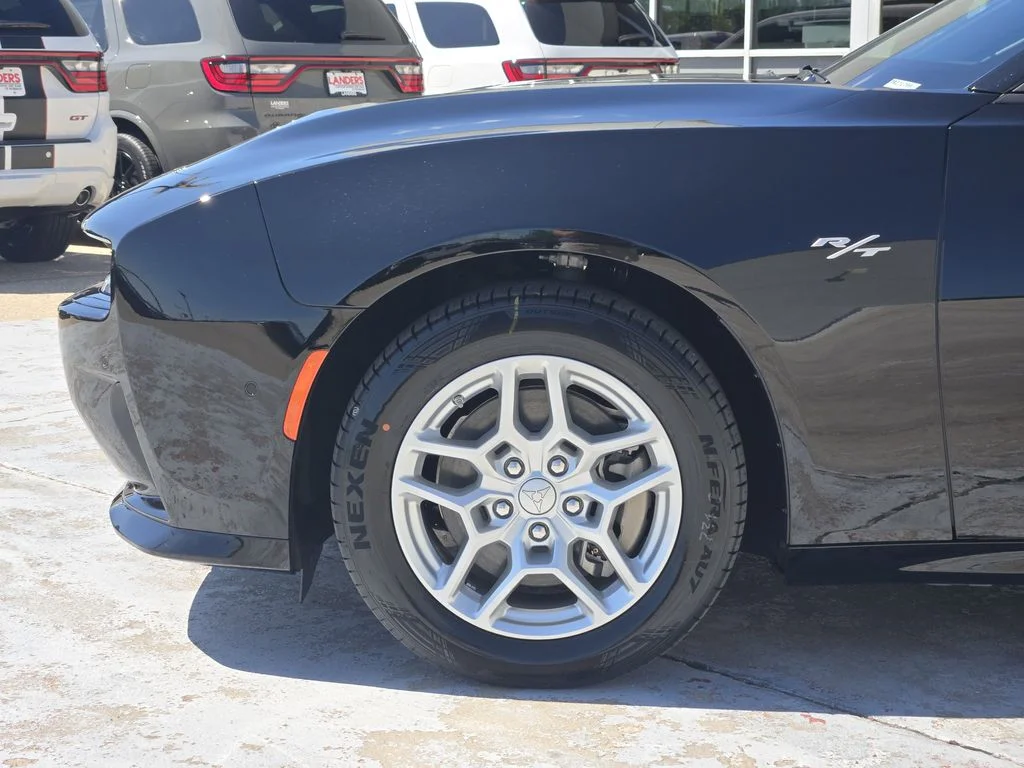 New 2026 Diamond Black Crystal Pearlcoat Dodge R/T image 5