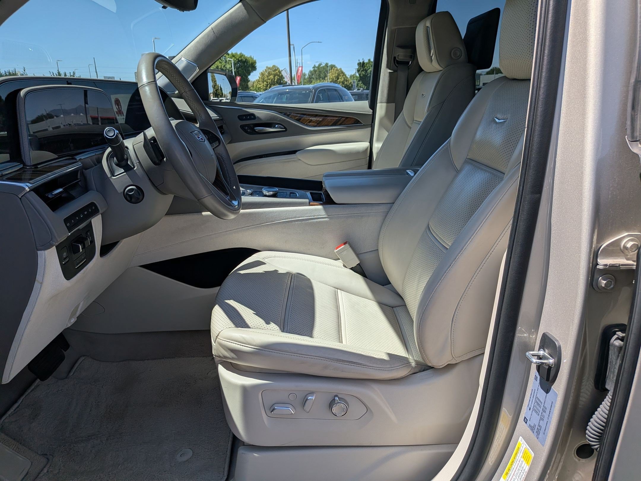 Used 2021 Sandstone Metallic Cadillac Premium Luxury Platinum image 25