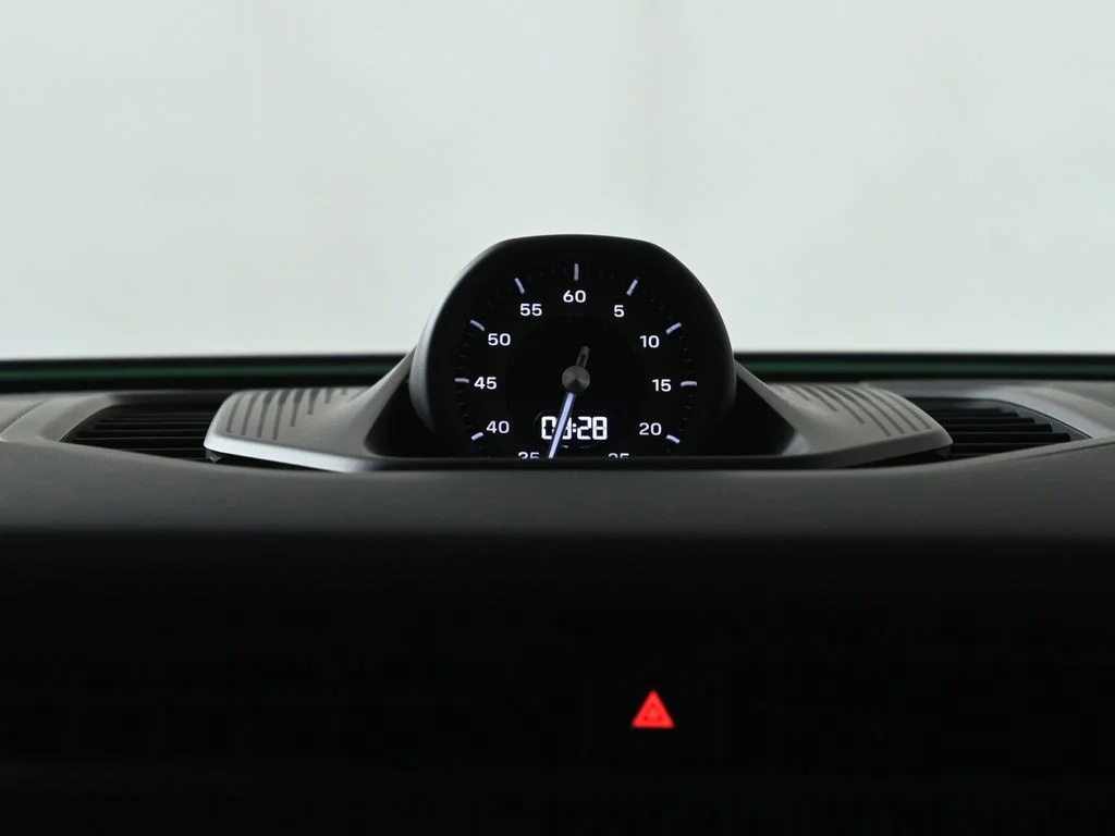 2026 Porsche Cayenne Turbo Electric - Photo 22