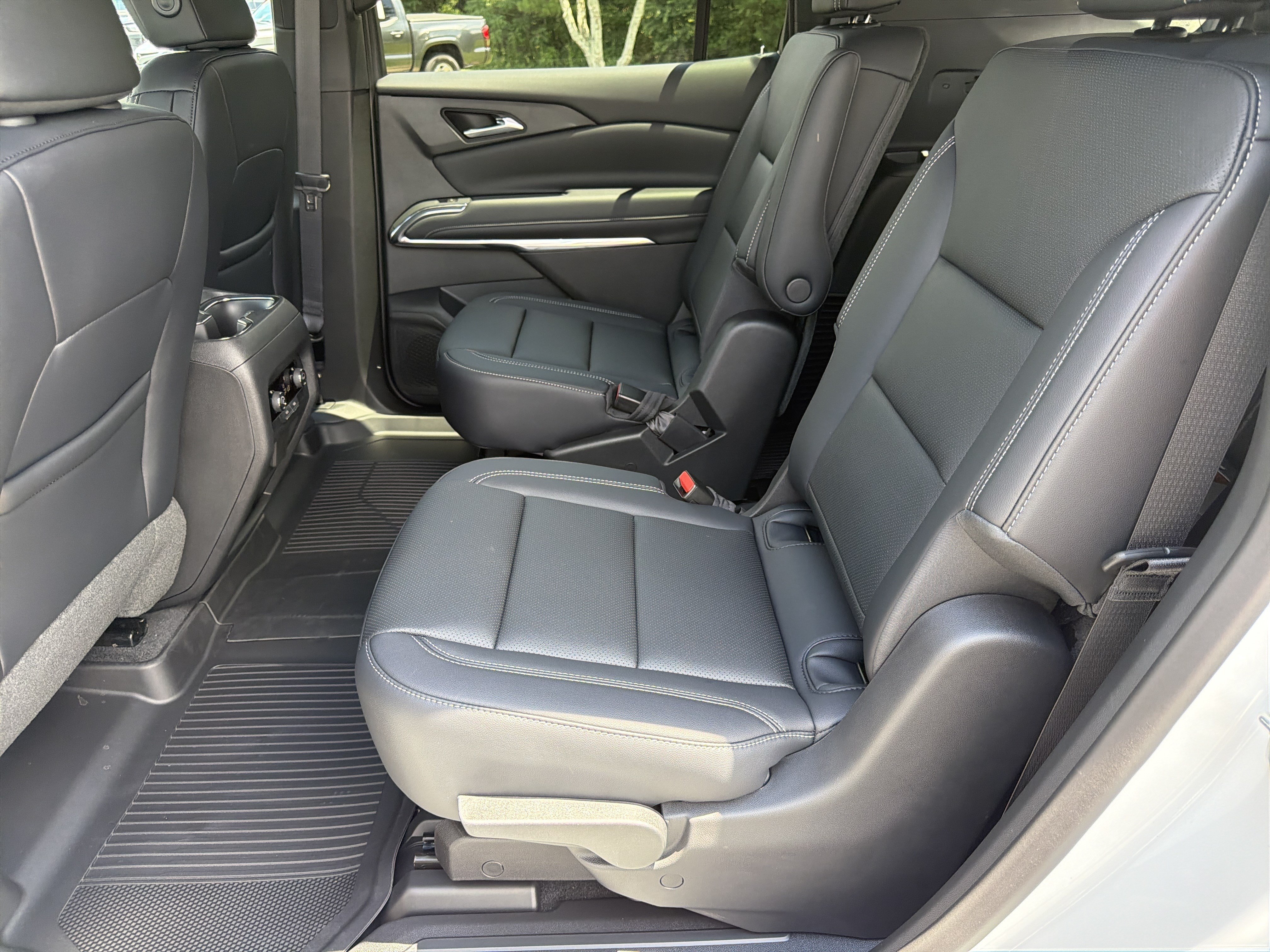 2026 Chevrolet Traverse LT - Photo 22