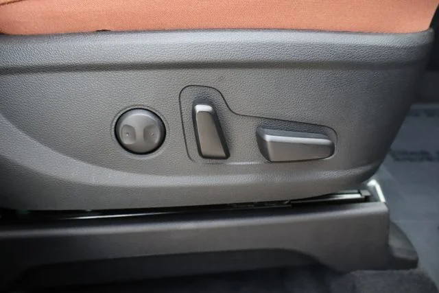 Used 2025 Gray Kia EX X-Pro image 15