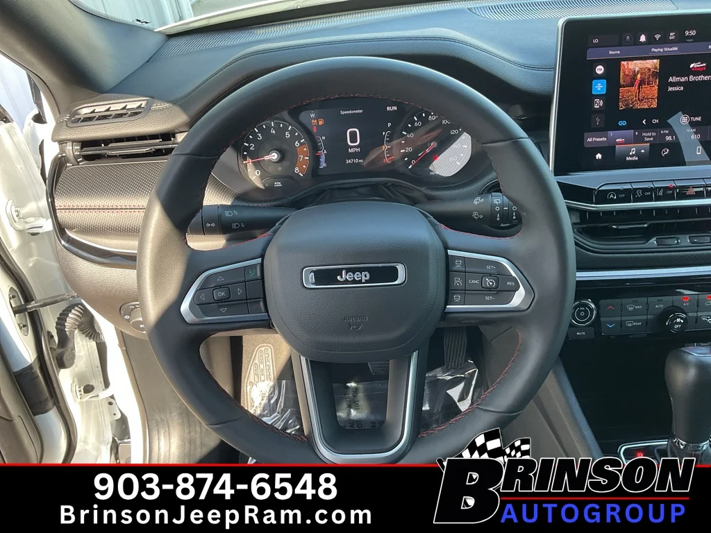 Used 2025 Bright White Clearcoat Jeep Trailhawk image 30