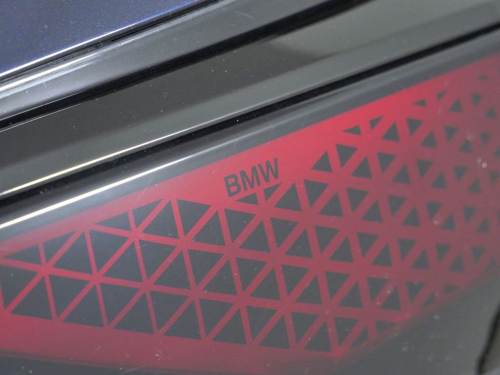 New 2026 Carbon Black Metallic BMW xDrive60 image 19