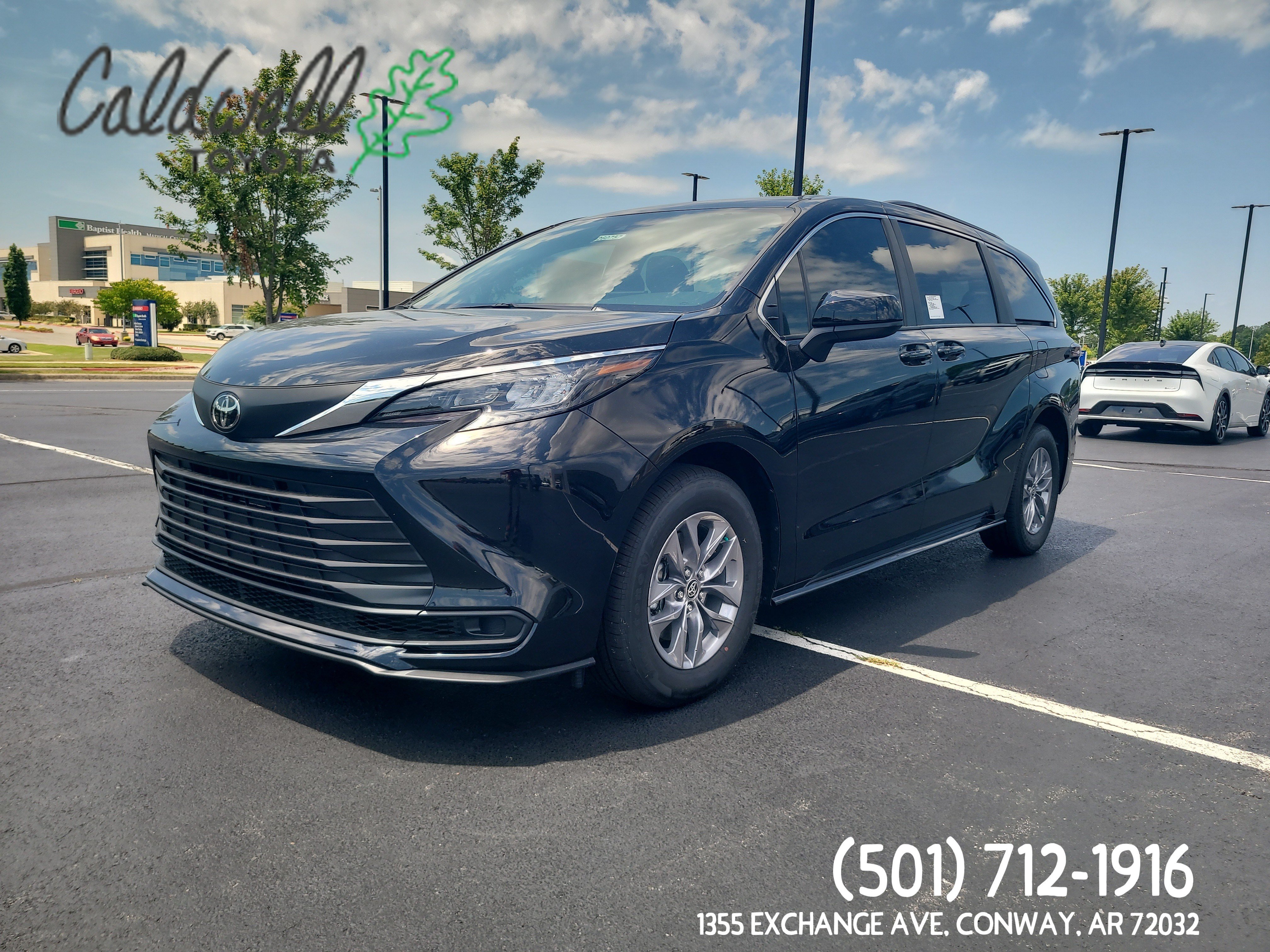 Midnight Black Metallic 2026 Toyota Sienna Minivan Front-Wheel Drive