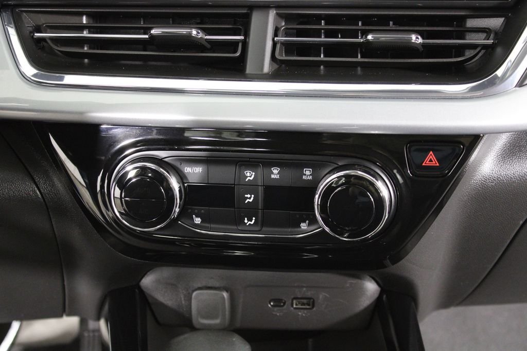 Used 2025 Blue Chevrolet LT image 25