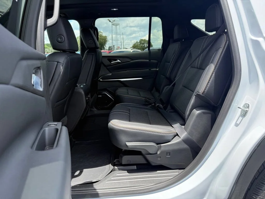 2026 Chevrolet Traverse High Country - Photo 15