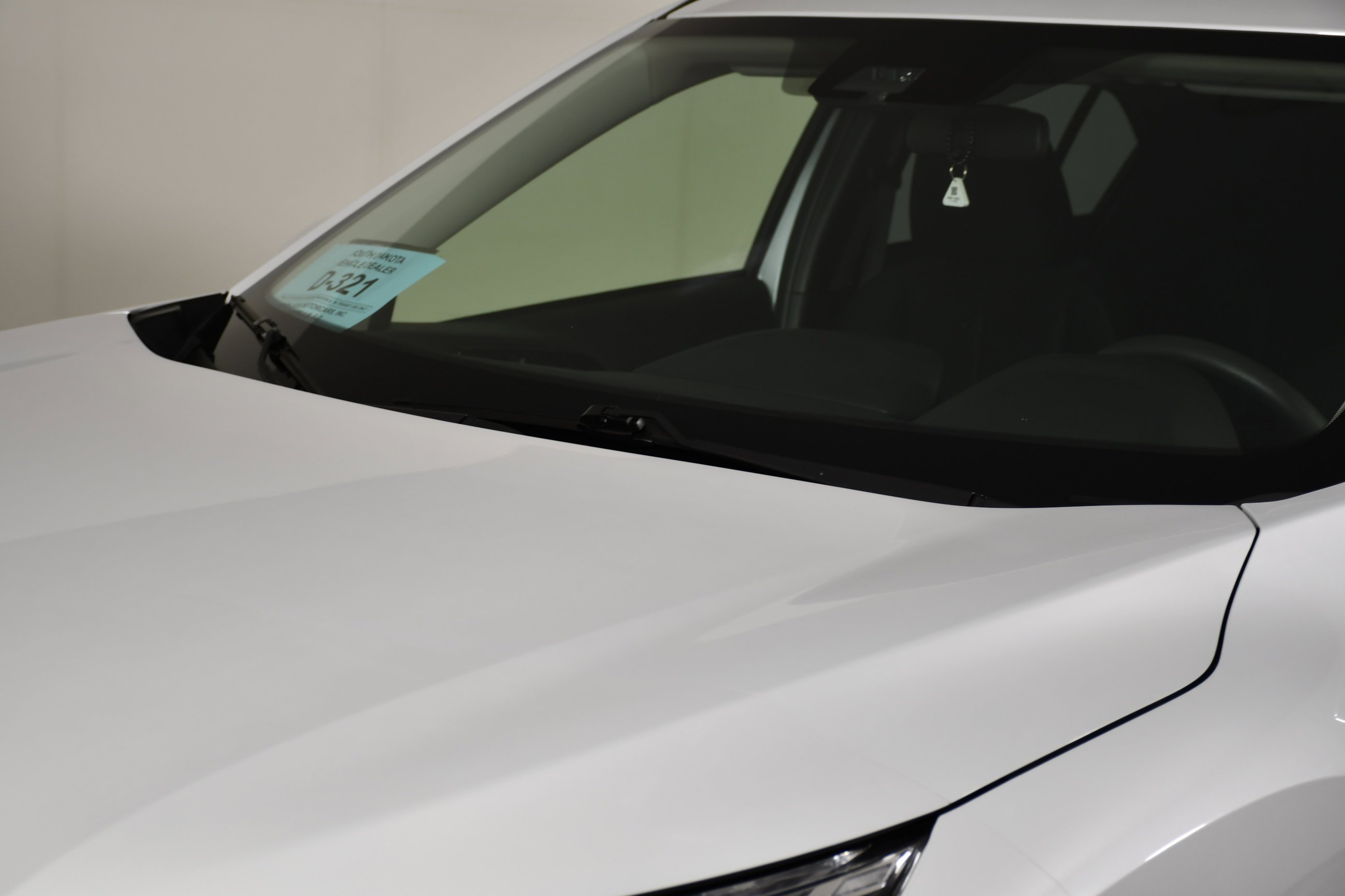 Certified Used 2024 White Diamond Mitsubishi ES image 12