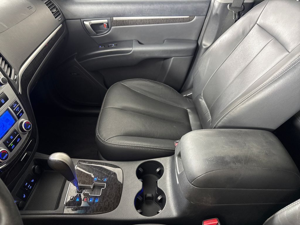 Used 2009 Gray Hyundai Limited image 18