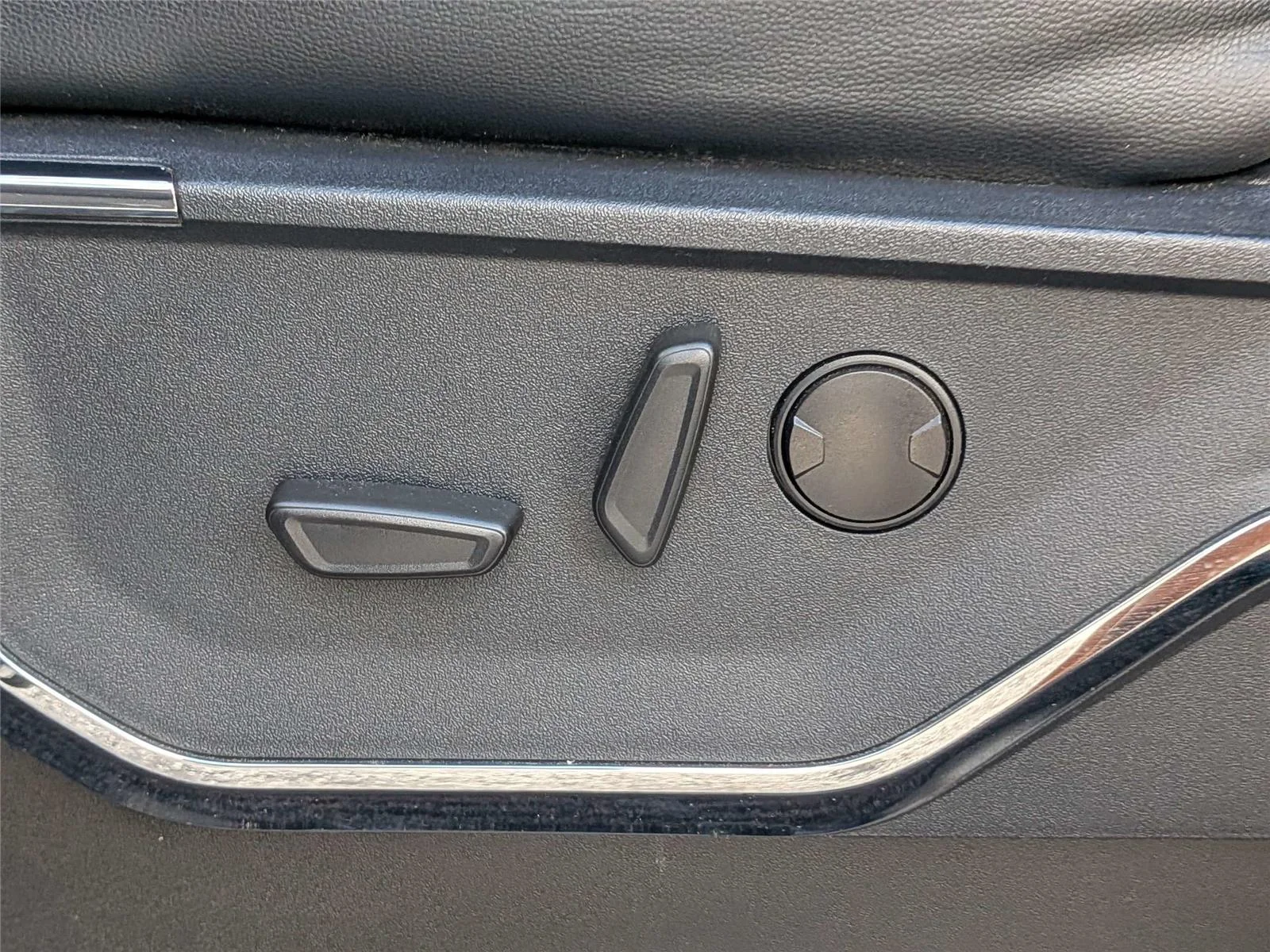 Certified Used 2022 Black Ford Lariat image 20
