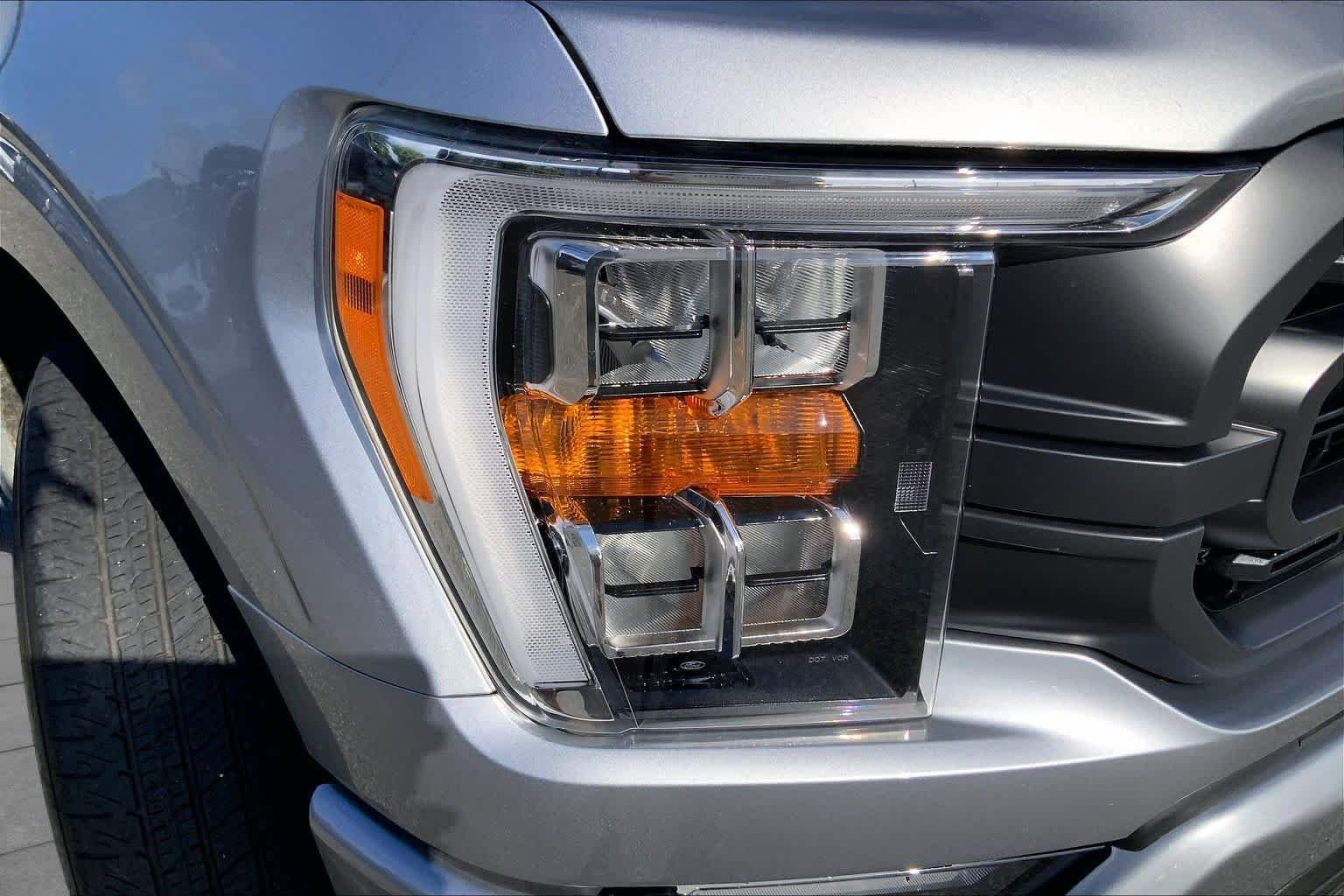 Used 2023 Iconic Silver Metallic Ford XLT image 25