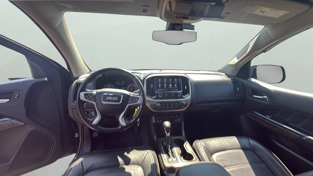 Used 2022 Gray GMC Denali image 14
