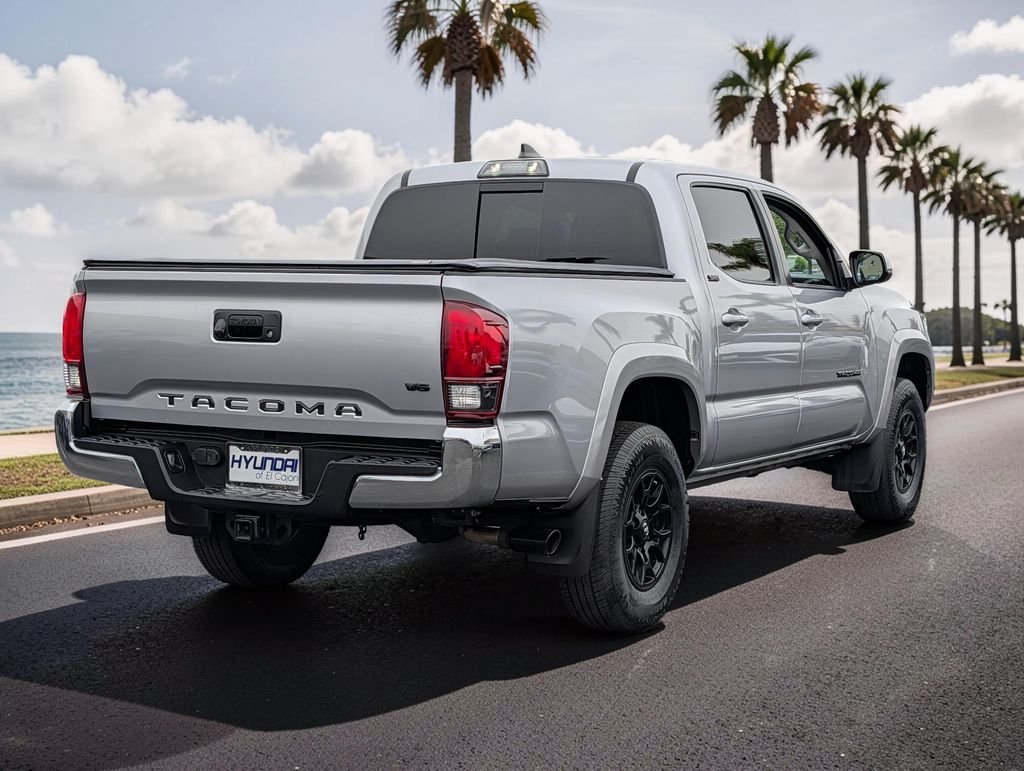 2019 Toyota Tacoma SR5 - Photo 5
