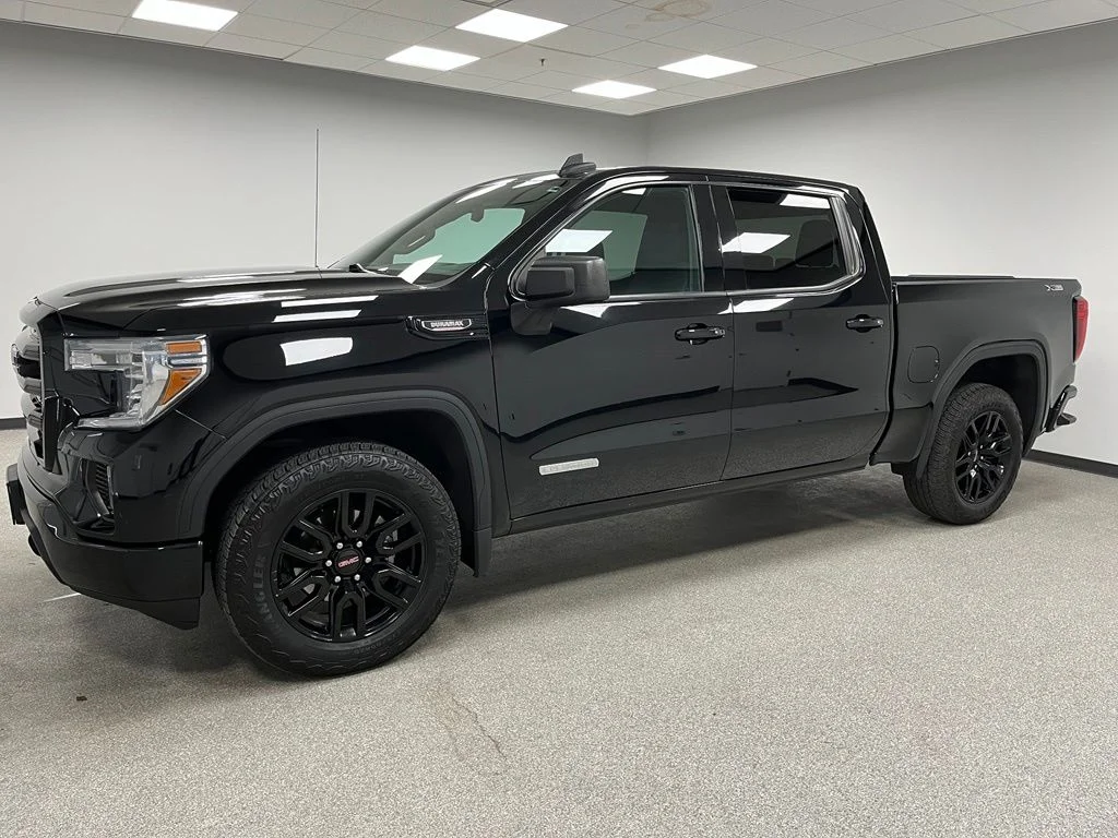Used 2021 Black GMC Elevation image 6