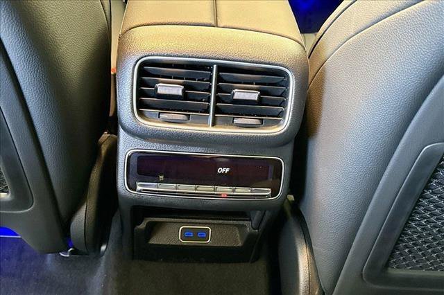 New 2026 MANUFAKTUR Moonlight White Metallic Mercedes-Benz GLS 450 image 53