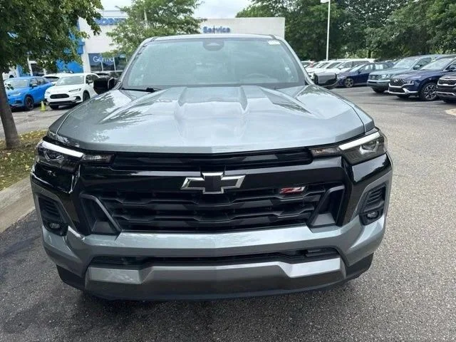 Used 2023 Sterling Gray Metallic Chevrolet Z71 image 2