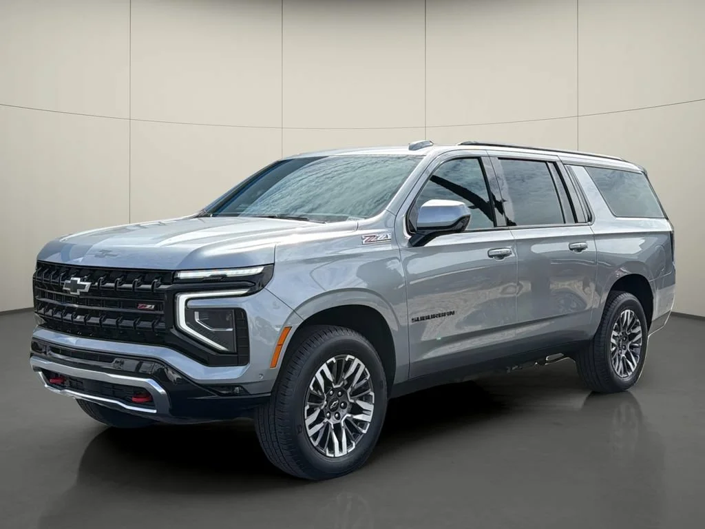 Used 2025 Sterling Gray Metallic Chevrolet Z71 image 3