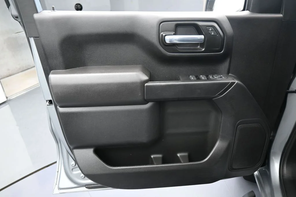Used 2025 Sterling Gray Metallic Chevrolet Custom image 13