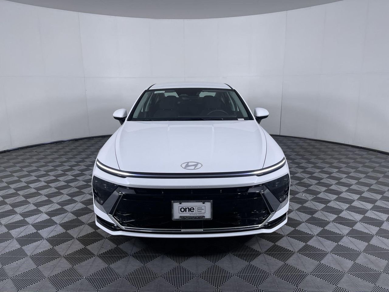 New 2026 Serenity White Hyundai SEL Sport image 2