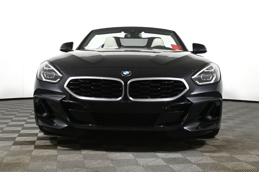 New 2026 Black Sapphire Metallic BMW sDrive30i image 18
