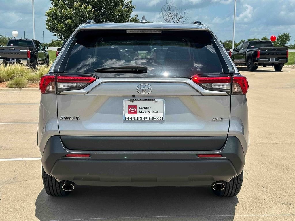 Used 2024 Silver Toyota XLE image 4