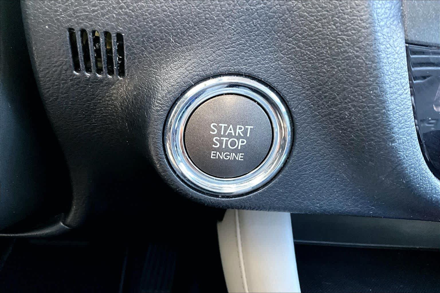 Used 2019 Silver Lining Metallic Lexus Premium image 33