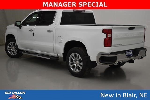New 2026 Summit White Chevrolet LTZ image 15