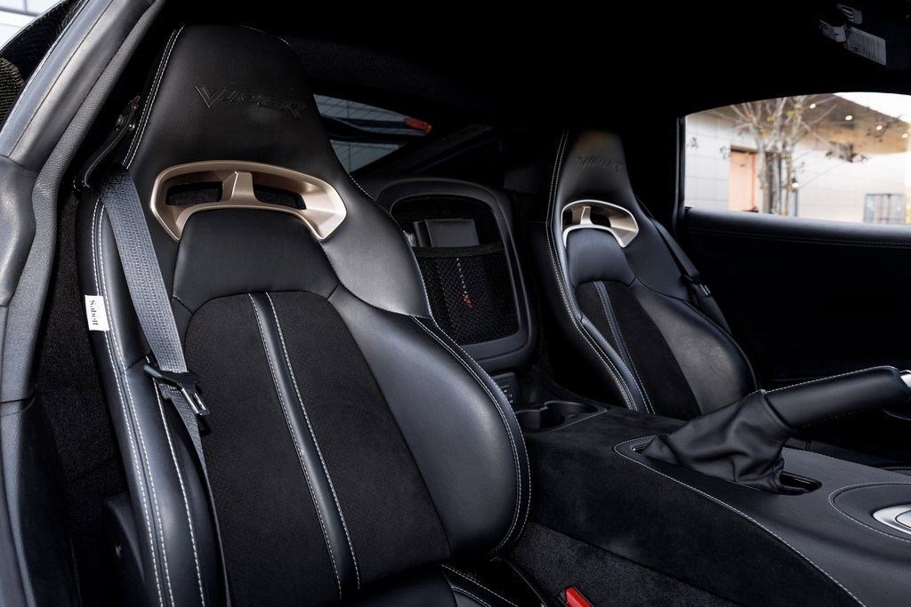 2017 Dodge Viper GTC - Photo 48