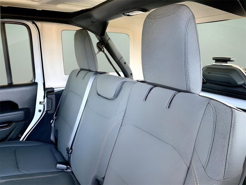 New 2026 Bright White Clear-Coat Exterior Paint Jeep Sport S image 18