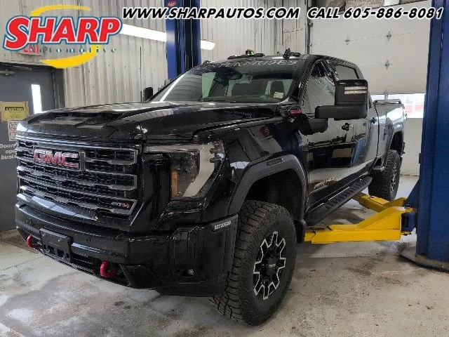 2025 GMC Sierra 4WD Crew Cab Standard Box AT4's photo