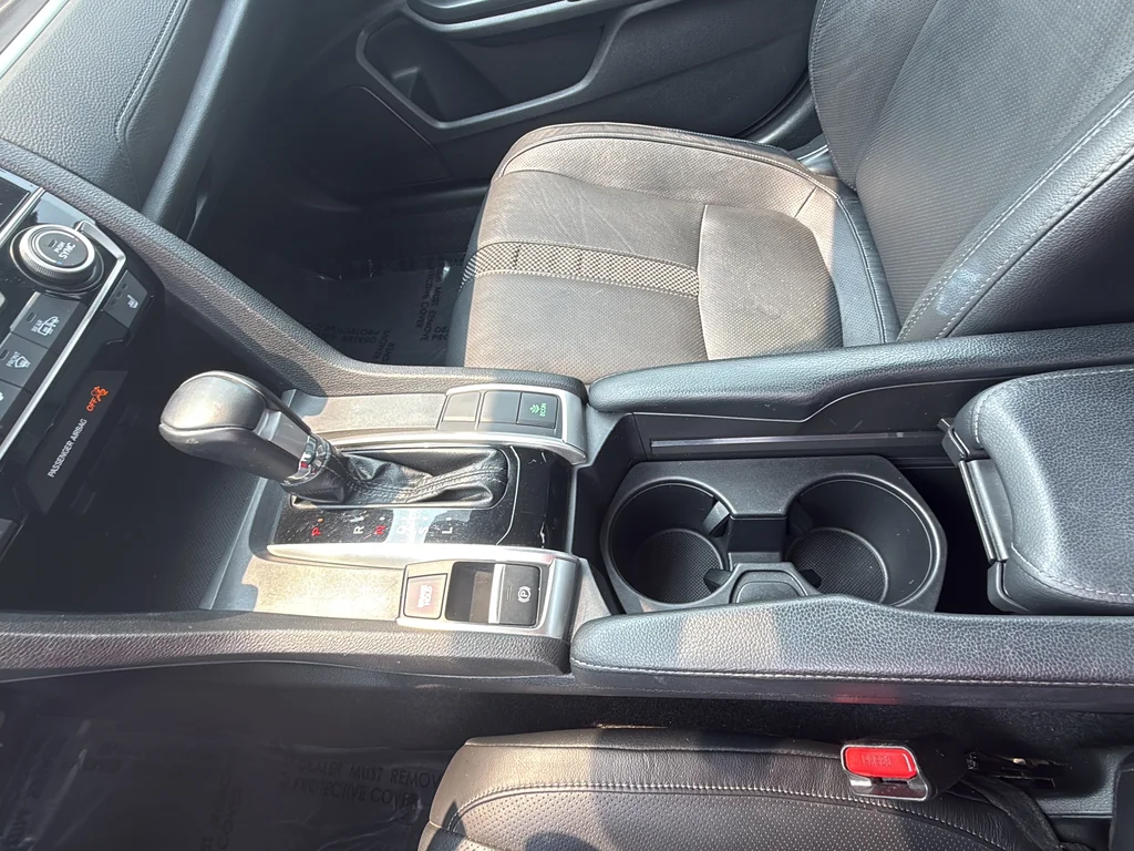 Used 2020 Black Honda EX-L image 22