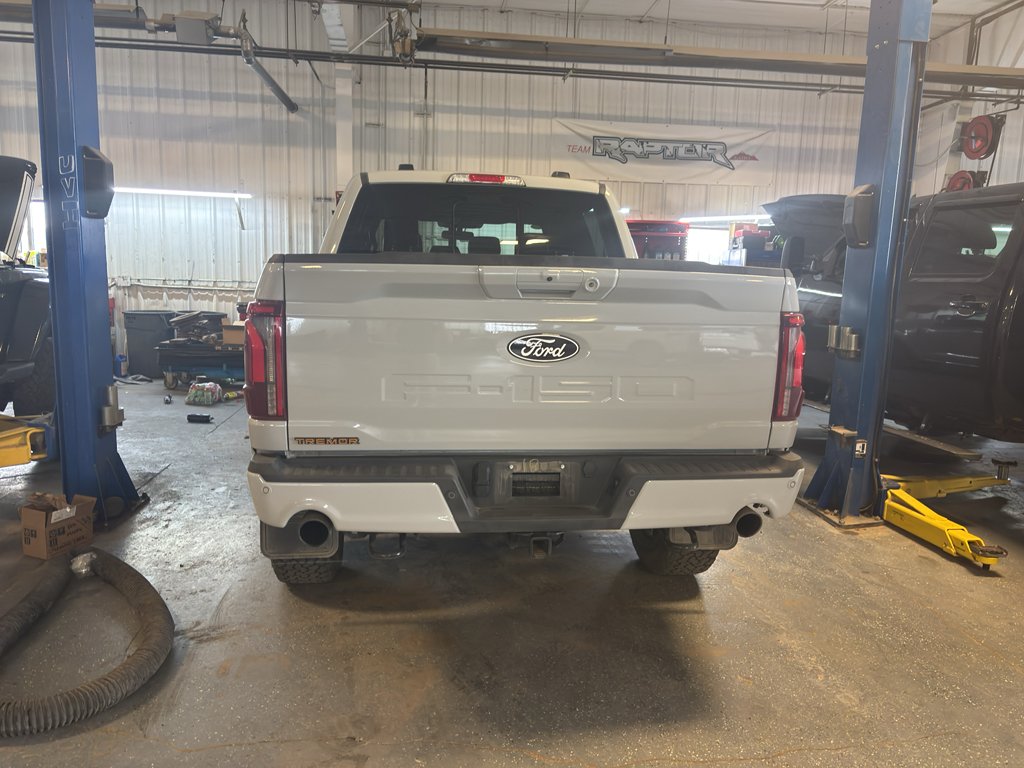 Used 2024 Avalanche Ford Tremor image 5