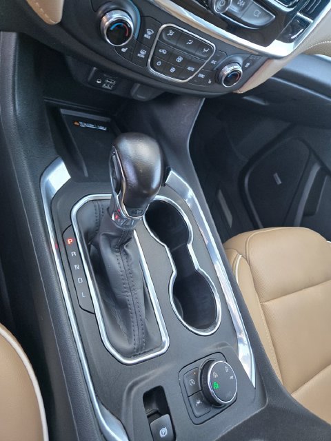 Used 2022 Beige Chevrolet Premier image 13