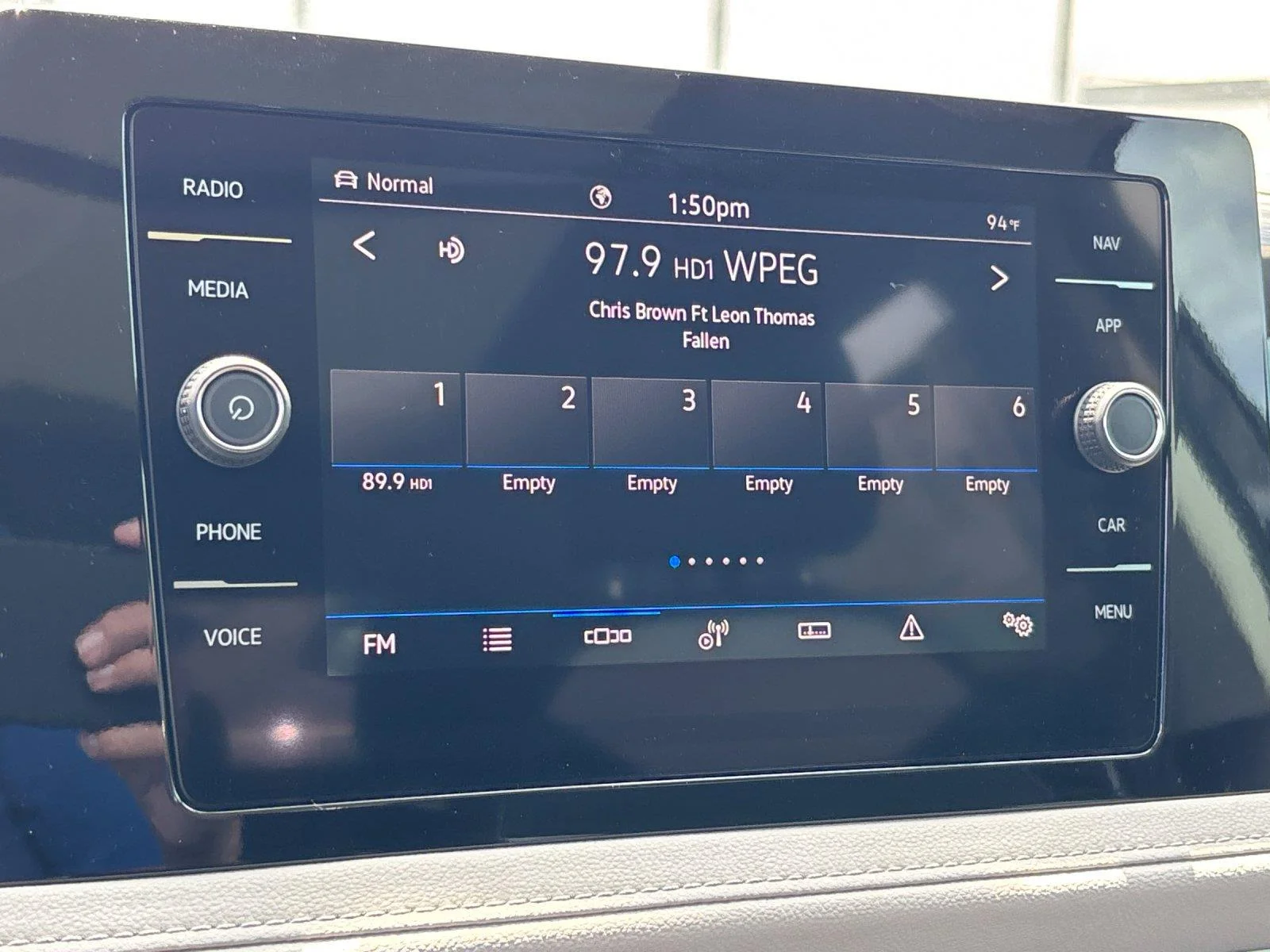 New 2026 Platinum Gray Metallic Volkswagen SEL image 24