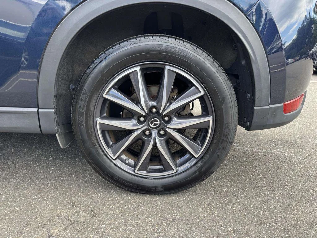 Used 2018 Deep Crystal Blue Mica Mazda Grand Touring image 8