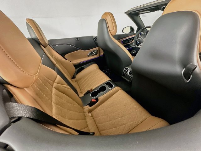 New 2027 MANUFAKTUR Alpine Grey Mercedes-Benz CLE 53 AMG® image 58