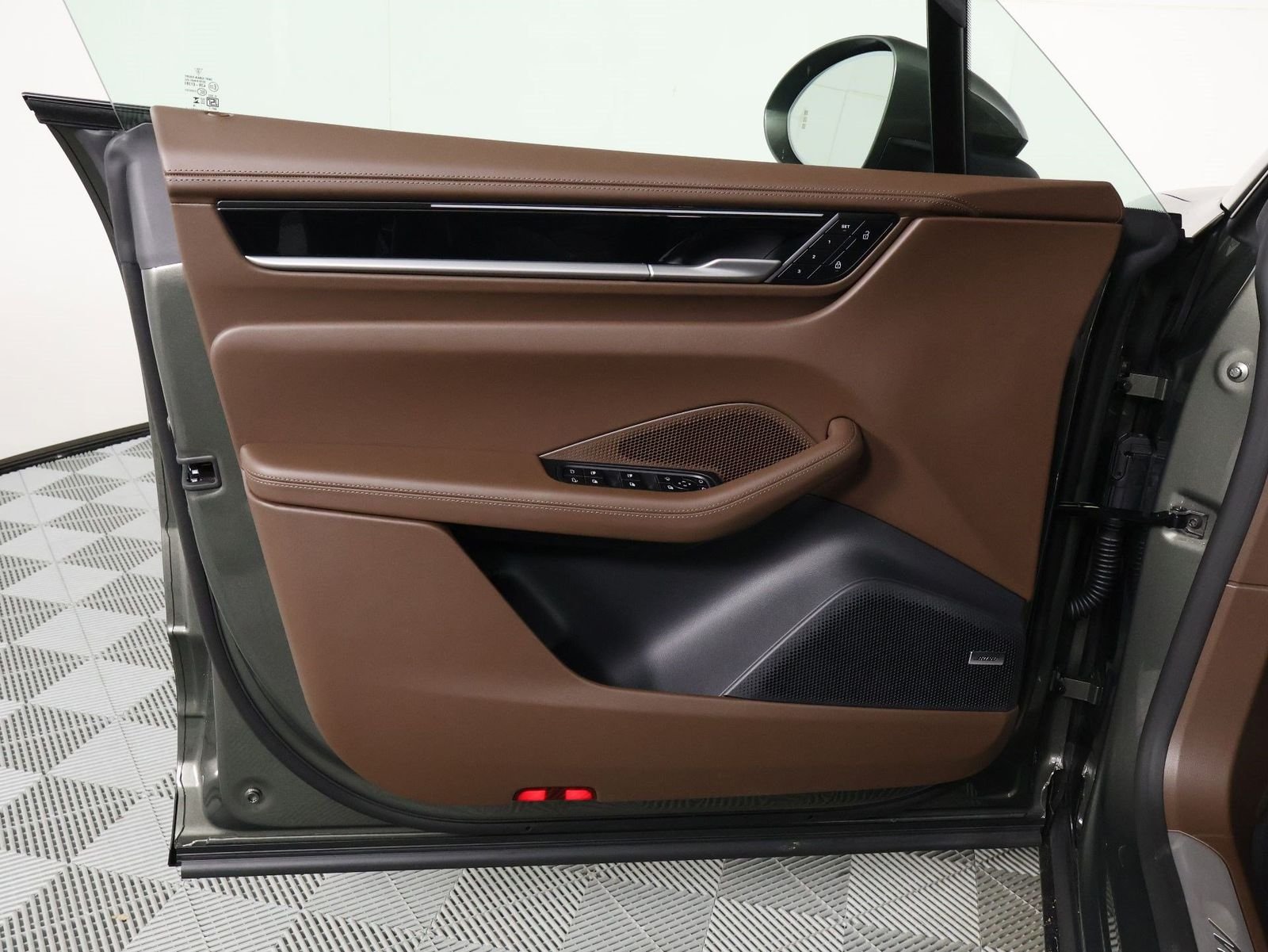 New 2026 Aventurine Green Metallic Porsche Electric image 21