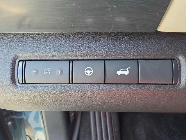 New 2026 Green Nissan SL image 38