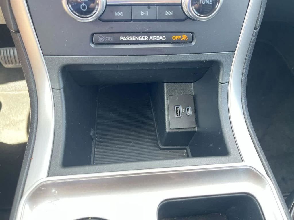 2024 Ford Edge SEL - Photo 20