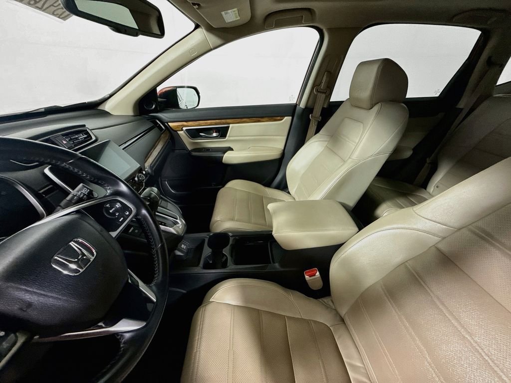 Used 2018 Molten Lava Pearl Honda Touring image 18